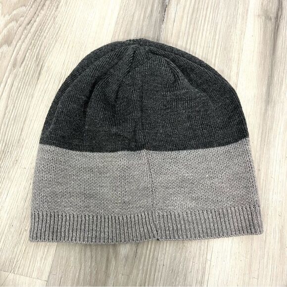 Timberland 2 Toned Gray Scarf and Hat Set NWT - Picture 6 of 6